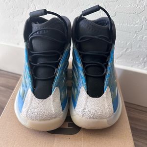 Yeezy QNTM 8.5C
